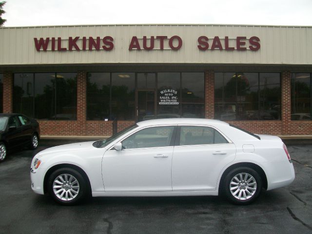 2013 Chrysler 300 5.6S