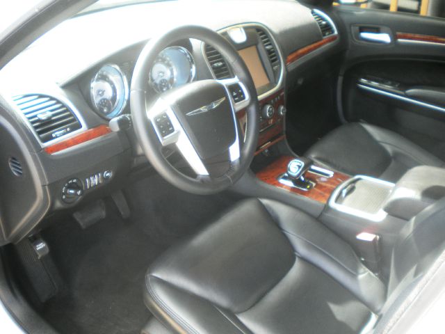 2013 Chrysler 300 GL Manual W/siab