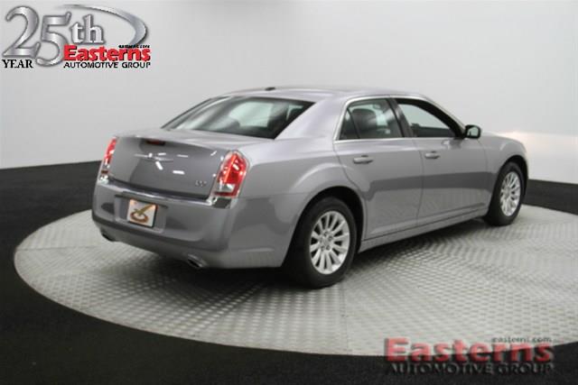 2013 Chrysler 300 Technology