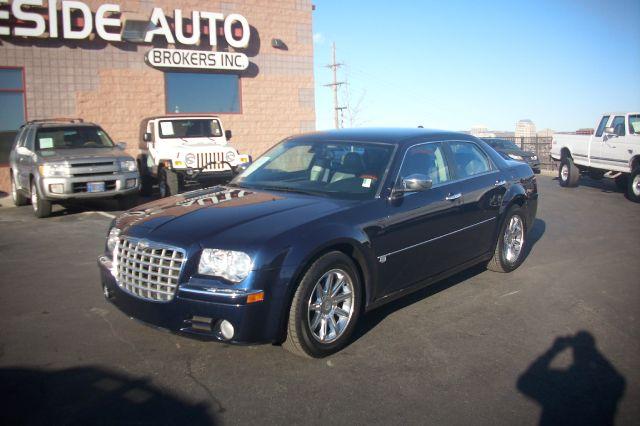 2005 Chrysler 300C Regular Cab