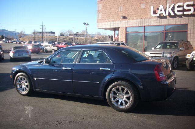 2005 Chrysler 300C Regular Cab