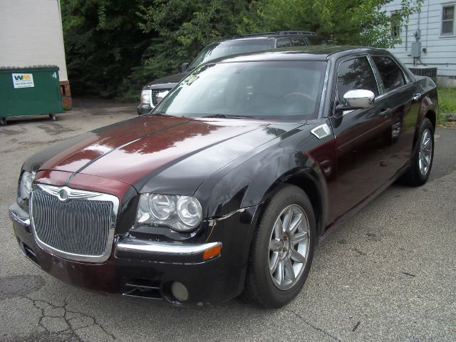 2005 Chrysler 300C LE With Leather And Sunroof