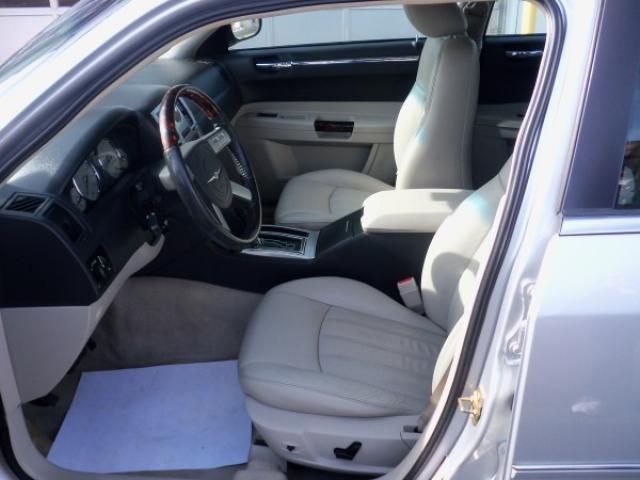 2005 Chrysler 300C C240 4dr Sdn 2.6L Sedan