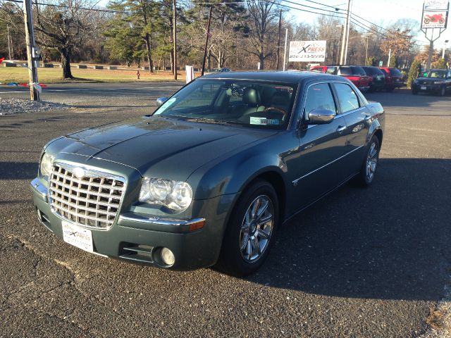 2005 Chrysler 300C Regular Cab