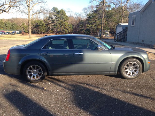 2005 Chrysler 300C Regular Cab