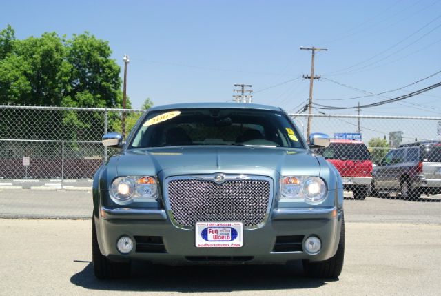 2005 Chrysler 300C C320w