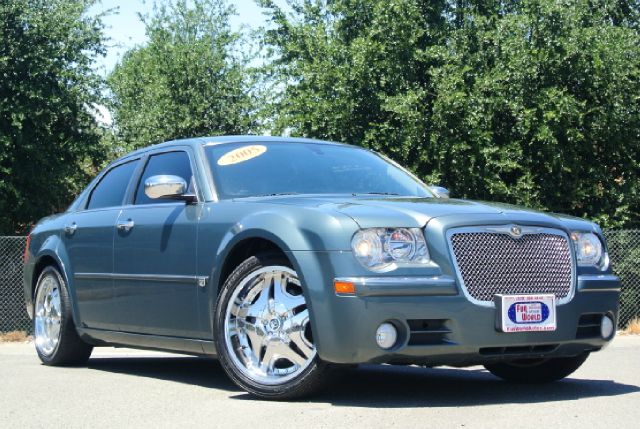 2005 Chrysler 300C C320w