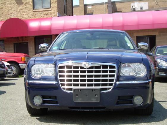 2005 Chrysler 300C 4x4 XLT