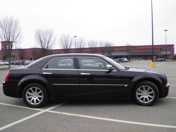 2005 Chrysler 300C Regular Cab