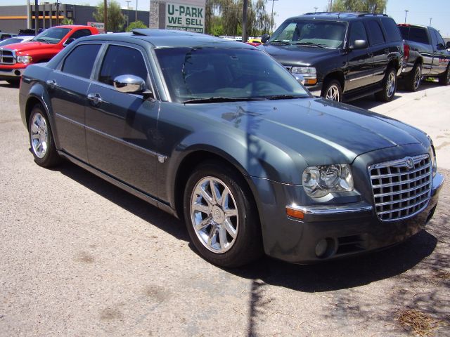 2005 Chrysler 300C Regular Cab