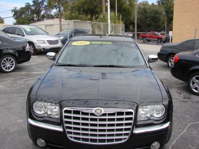 2005 Chrysler 300C C240 4dr Sdn 2.6L Sedan