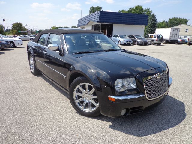 2005 Chrysler 300C Regular Cab