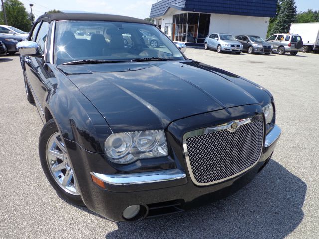 2005 Chrysler 300C Regular Cab