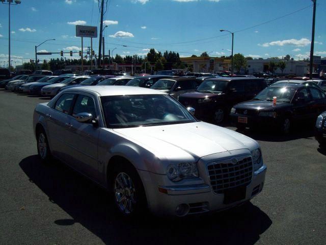 2005 Chrysler 300C Regular Cab