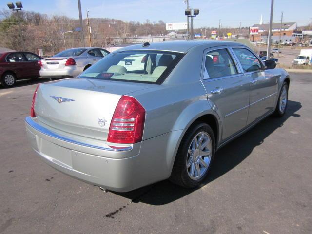 2005 Chrysler 300C SLT Luxury 4x4