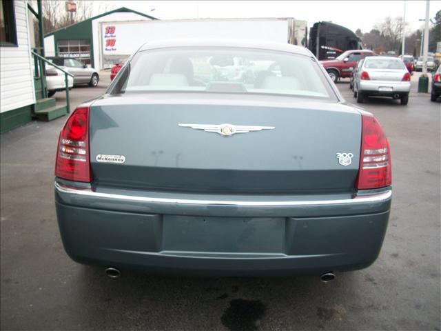 2005 Chrysler 300C SLT Luxury 4x4