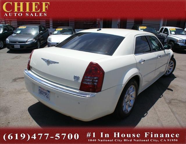 2005 Chrysler 300C SLT Luxury 4x4