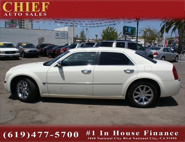 2005 Chrysler 300C SLT Luxury 4x4