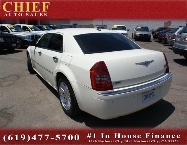 2005 Chrysler 300C SLT Luxury 4x4