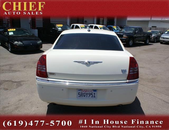 2005 Chrysler 300C SLT Luxury 4x4