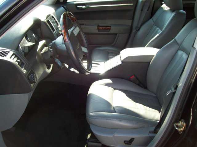 2005 Chrysler 300C Regular Cab