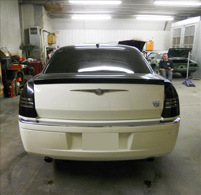 2005 Chrysler 300C 14 Box MPR