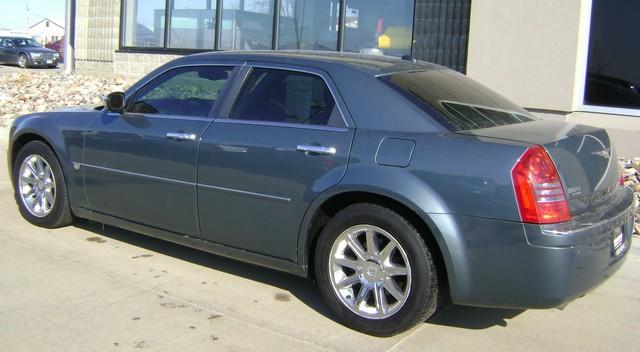 2005 Chrysler 300C C240 4dr Sdn 2.6L Sedan