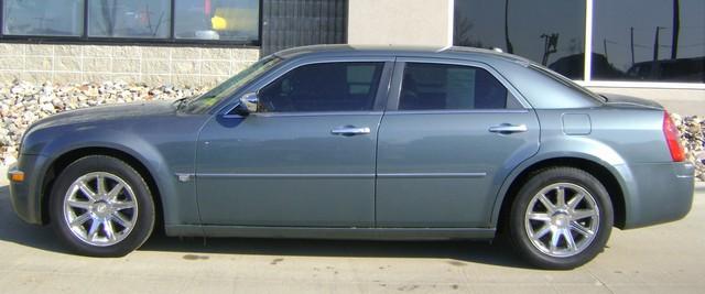 2005 Chrysler 300C C240 4dr Sdn 2.6L Sedan