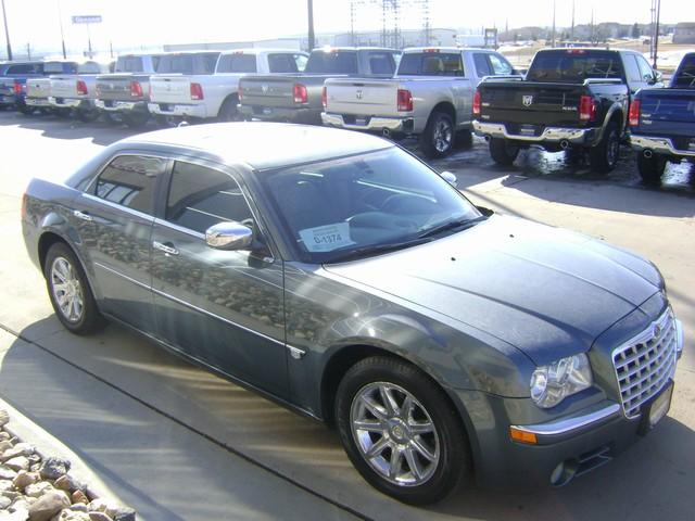 2005 Chrysler 300C C240 4dr Sdn 2.6L Sedan