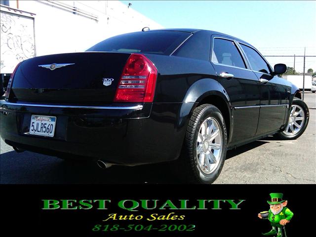 2005 Chrysler 300C 4x4 XLT