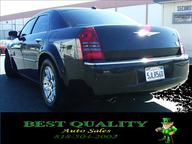 2005 Chrysler 300C 4x4 XLT