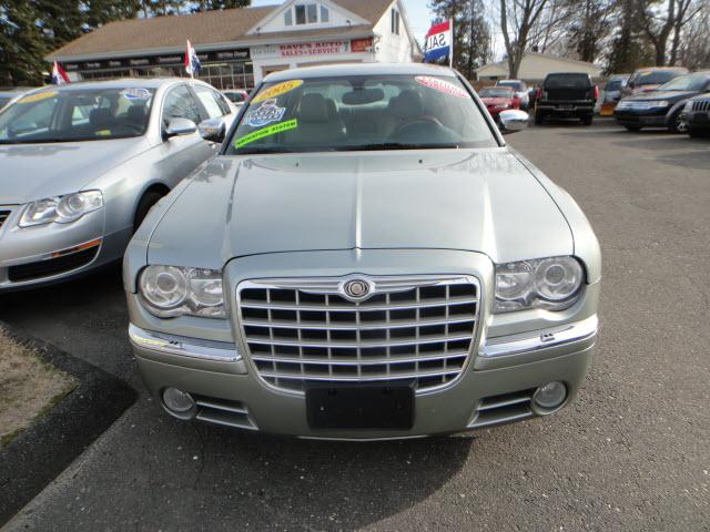 2005 Chrysler 300C Regular Cab