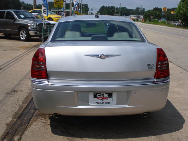 2005 Chrysler 300C Regular Cab