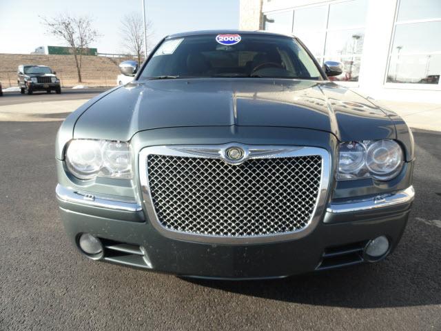 2005 Chrysler 300C Regular Cab