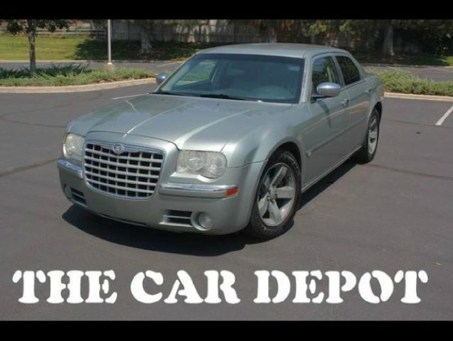 2005 Chrysler 300C Regular Cab