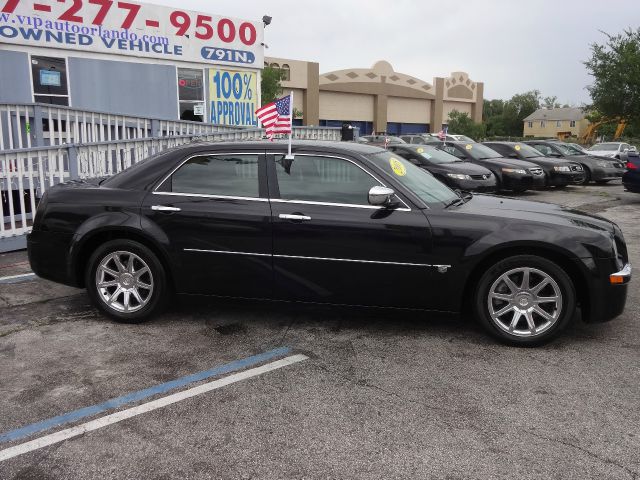 2005 Chrysler 300C Regular Cab