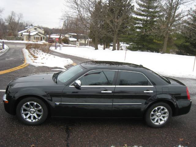 2005 Chrysler 300C 5.6 SE