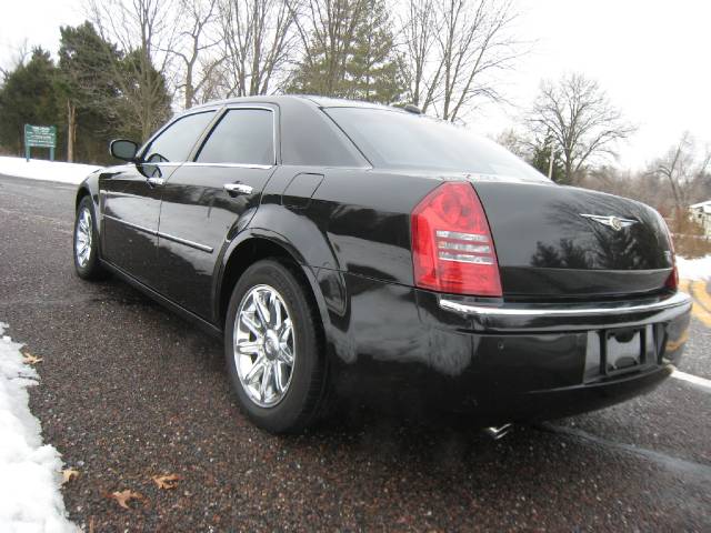 2005 Chrysler 300C 5.6 SE