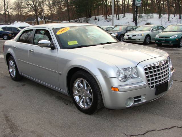 2005 Chrysler 300C 5 LT