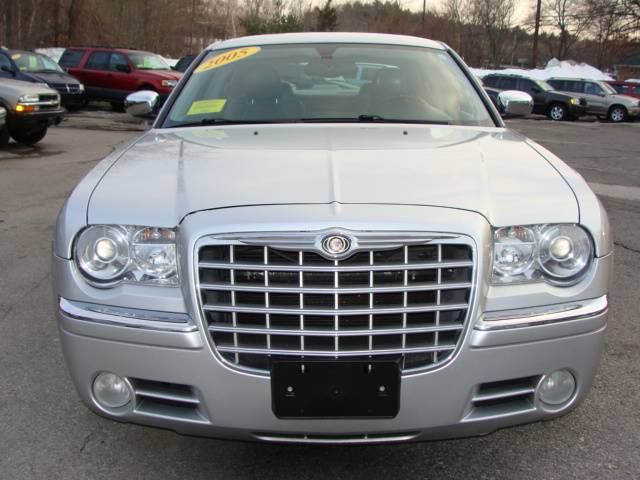 2005 Chrysler 300C 5 LT