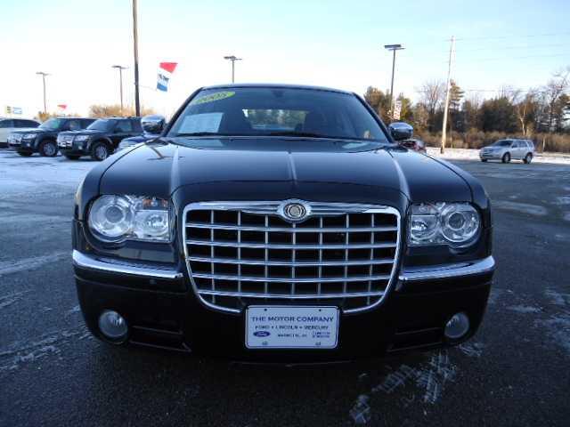 2005 Chrysler 300C Regular Cab