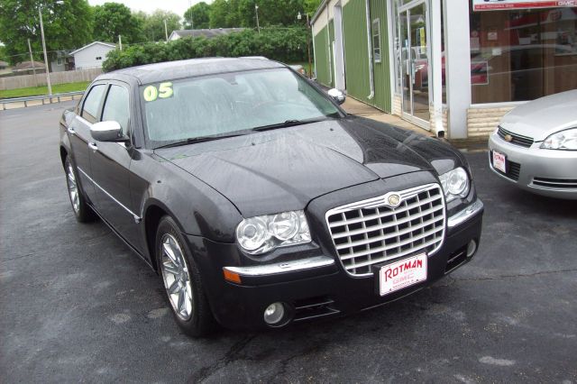 2005 Chrysler 300C Regular Cab