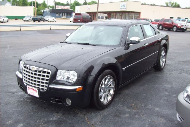 2005 Chrysler 300C Regular Cab