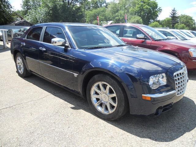 2005 Chrysler 300C Regular Cab