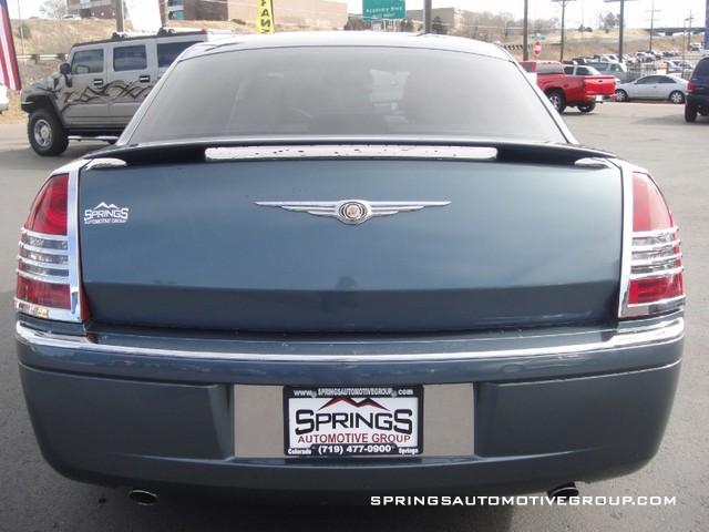 2005 Chrysler 300C C240 4dr Sdn 2.6L Sedan