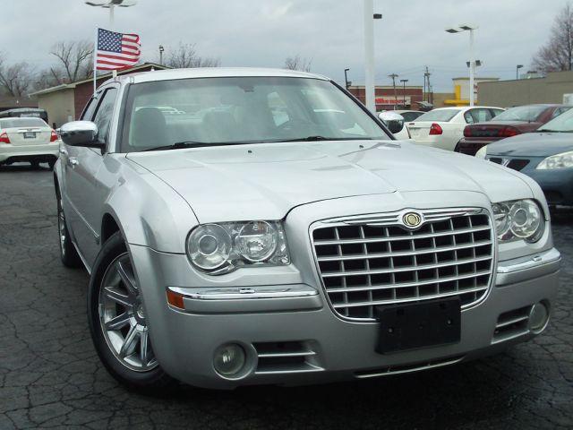 2005 Chrysler 300C Regular Cab