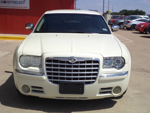 2005 Chrysler 300C Regular Cab