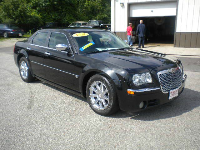 2005 Chrysler 300C Regular Cab