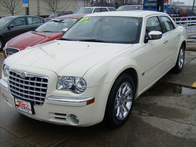 2005 Chrysler 300C Regular Cab