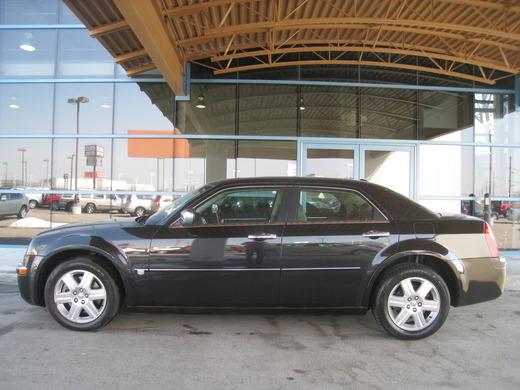 2005 Chrysler 300C EX - DUAL Power Doors